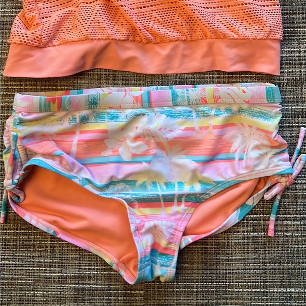 Girls size 14, tankini swimsuit, so adorable